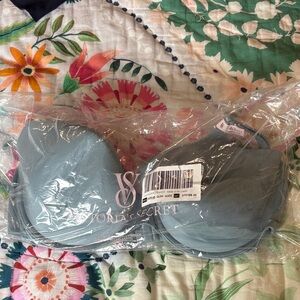 Victoria's Secret Teal Bra